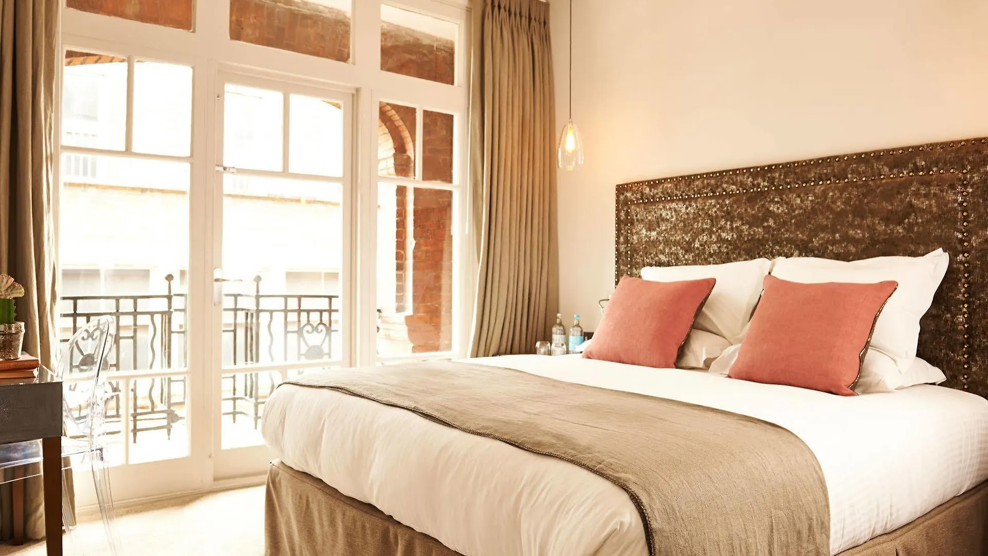 The Bull And The Hide Hotel London